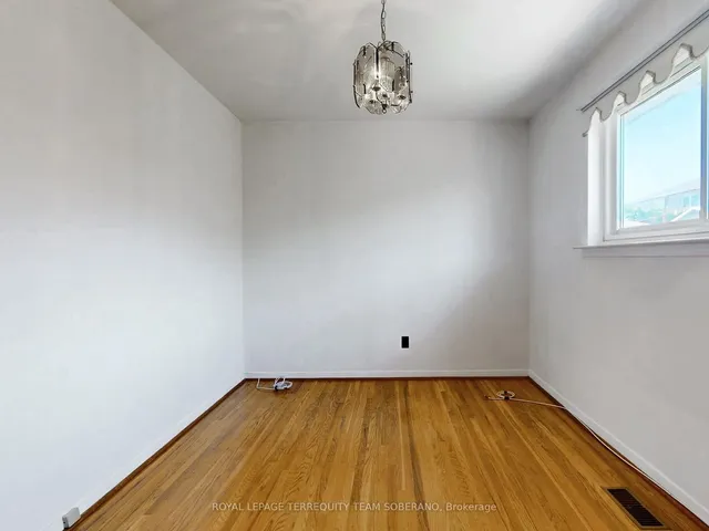 Additional image 18 of 10 Bengal Crt