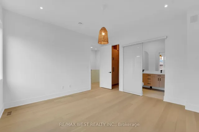 Additional image 20 of 386A Rimilton Ave