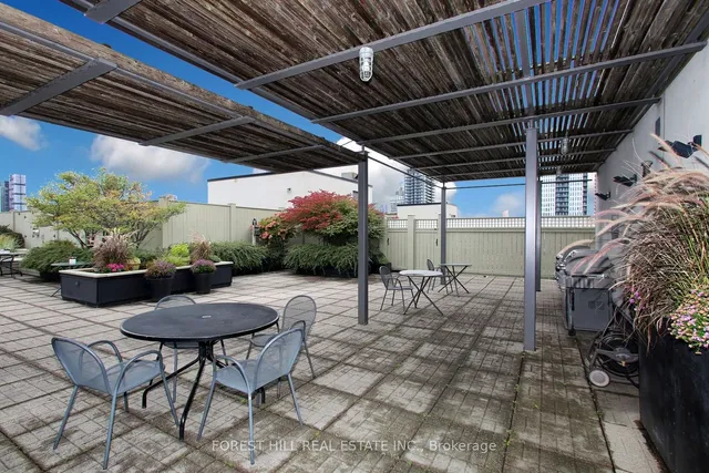 Additional image 2 of 90 SUMACH St Unit 621