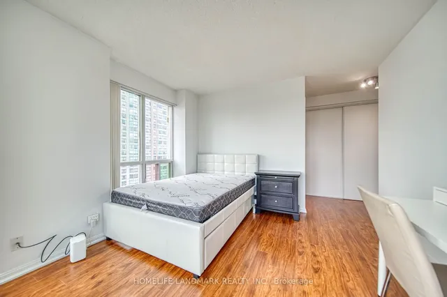 Additional image 24 of 18 Lee Centre Dr Unit 1009