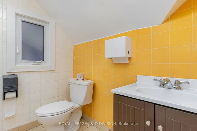 Additional image 13 of 29 Chaplin Cres