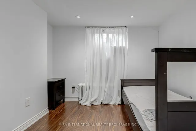 Additional image 27 of 11 Laxton Ave