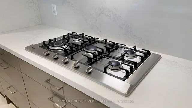 Additional image 13 of 455 Wellington St Unit 806