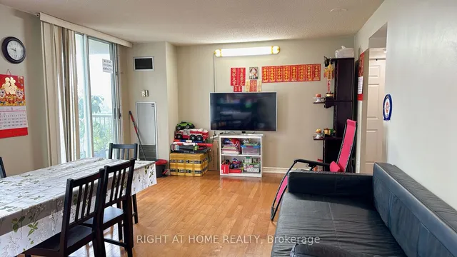 Additional image 10 of 3077 Weston Rd Unit 1006