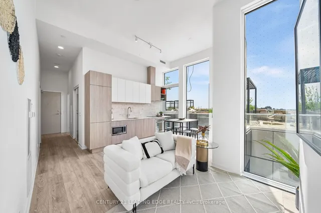 Additional image 11 of 2020 Bathurst St Unit 1001