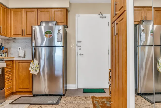 Additional image 7 of 2464 Weston Rd Unit 1014