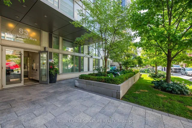 Additional image 39 of 83 Redpath Ave Unit 402