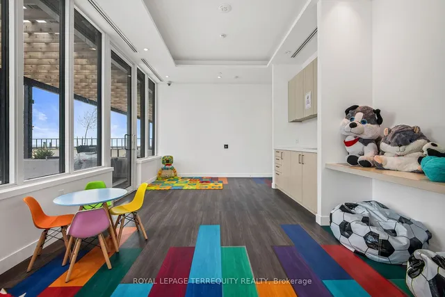 Additional image 37 of 1926 Lake Shore Blvd Unit PH01E