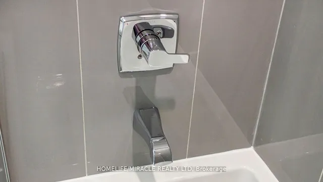 Additional image 31 of 575 Bloor St Unit 2905