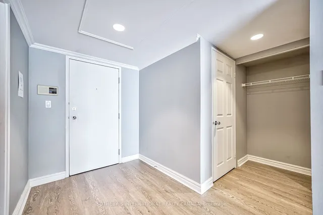 Additional image 7 of 33 University Ave Unit 2506