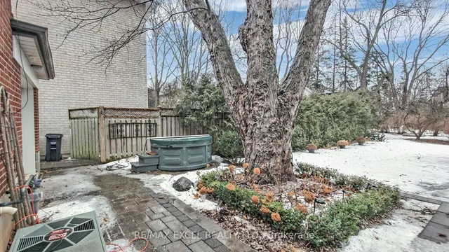 Additional image 36 of 54 Centre Ave