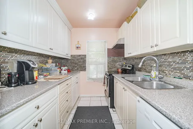 Additional image 29 of 2901 Jane St Unit 89