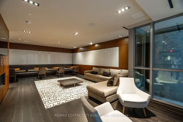 Additional image 36 of 70 Temperance St Unit LPH5410