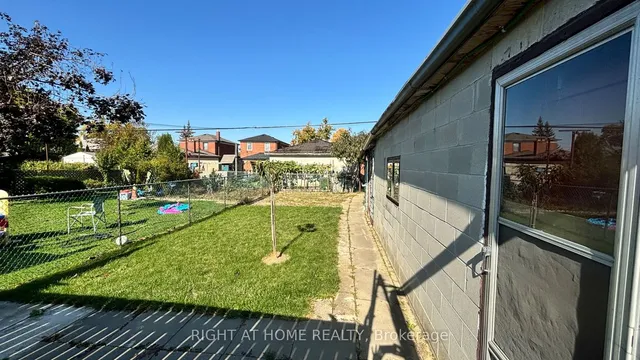 Additional image 7 of 524 Glen Park Ave