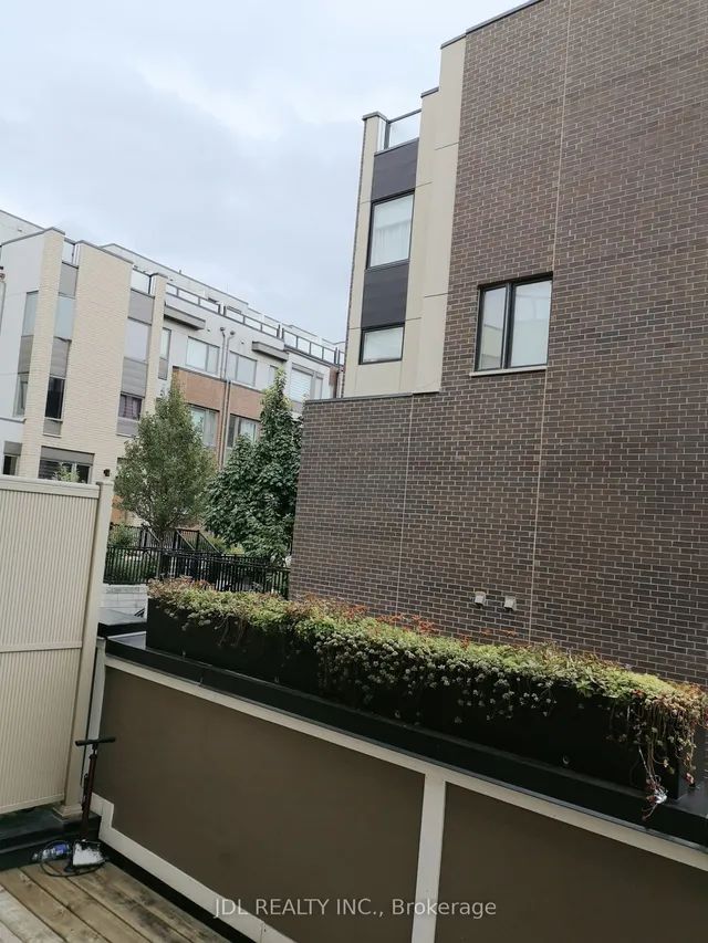 Additional image 38 of 225 Downsview Park Blvd