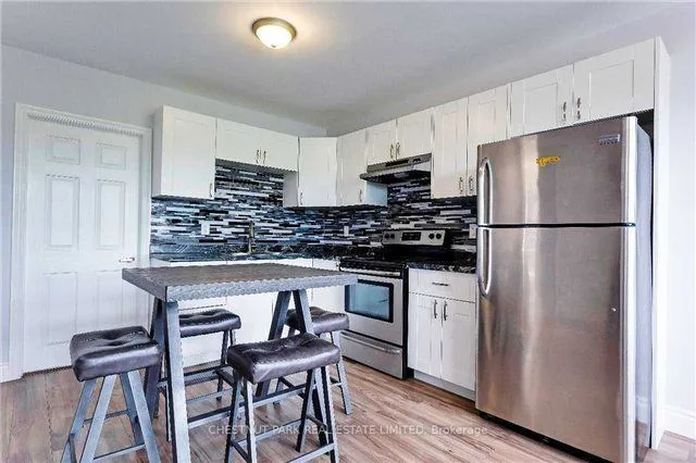 Additional image 14 of 64 Mulholland Ave