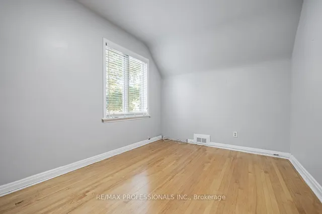 Additional image 24 of 54 Robin Hood Rd