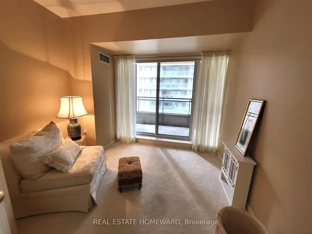 Additional image 11 of 887 Bay St Unit 905