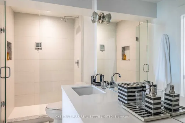 Additional image 18 of 111 St Clair Ave Unit 918