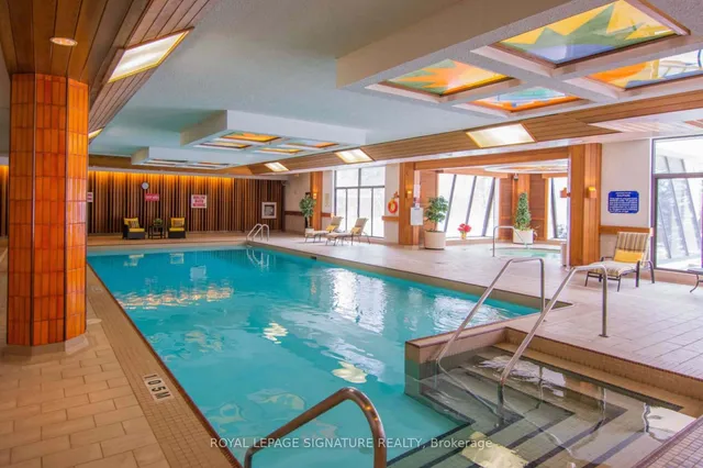 Additional image 30 of 1 Concorde Pl Unit 102