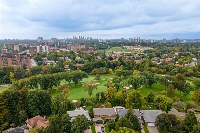 Additional image 42 of 18 Burnt Log Cres