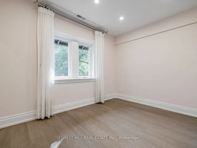 Additional image 24 of 15 Strathallan Blvd