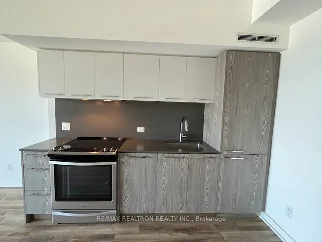 Additional image 3 of 30 Baseball Pl Unit 632