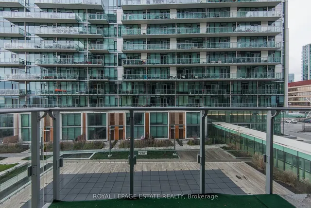 Additional image 21 of 39 Queens Quay Unit 329