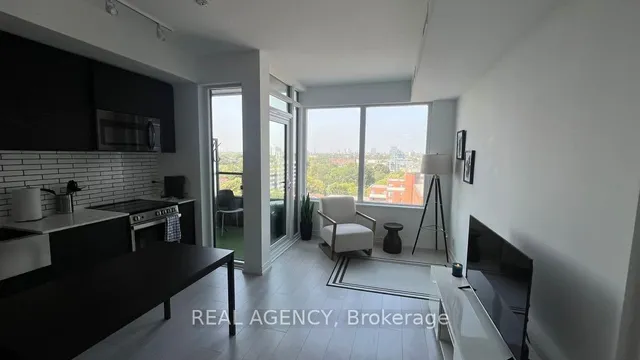 Additional image 6 of 270 Dufferin St Unit 821