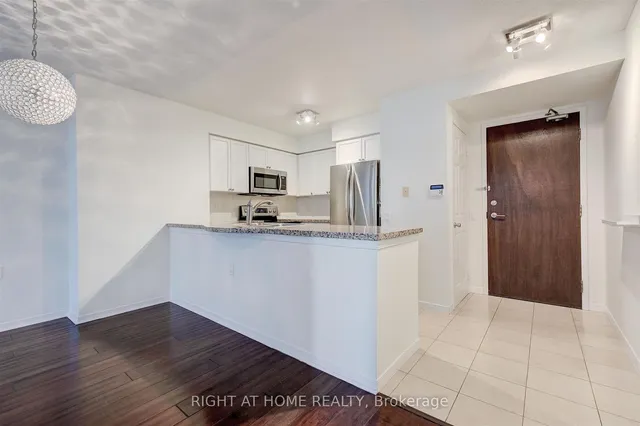 Additional image 14 of 388 Bloor St Unit 507