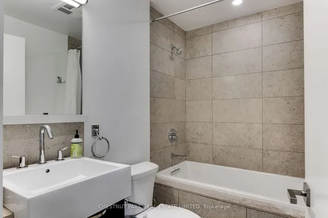 Additional image 21 of 170 Avenue Rd Unit 703