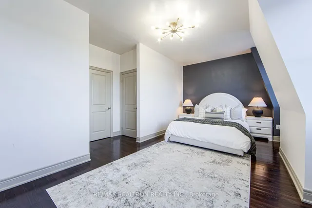 Additional image 18 of 62 Monclova Rd