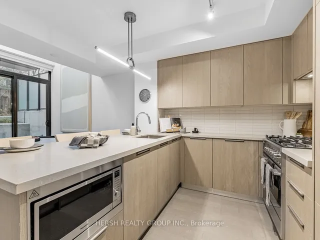 Additional image 4 of 160 Kingsway Cres Unit 101