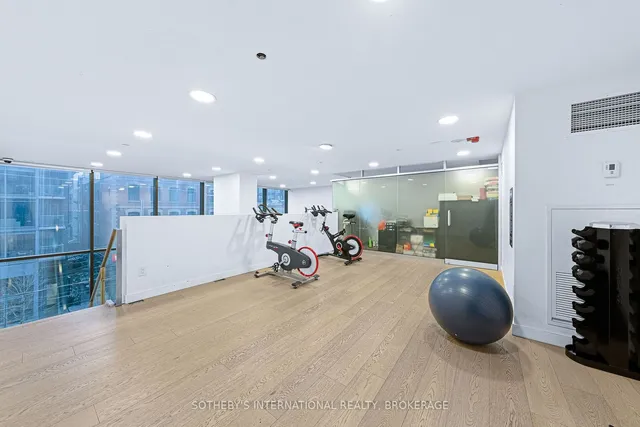 Additional image 31 of 629 King St Unit 212