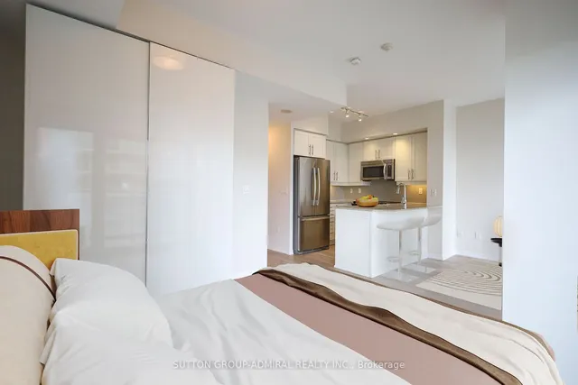 Additional image 10 of 75 East Liberty St Unit 1802