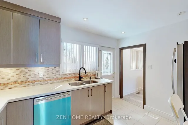 Additional image 13 of 38 Cresthaven Dr