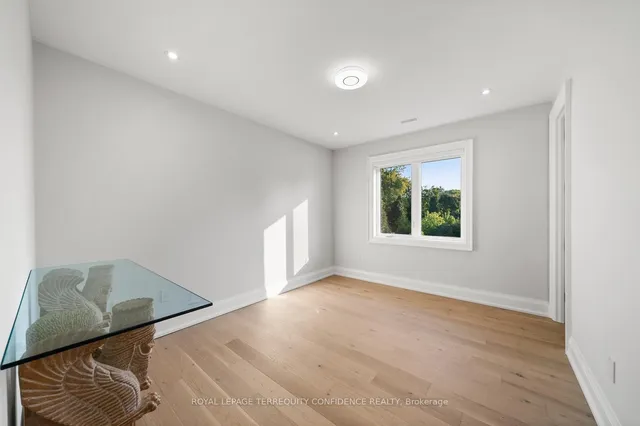 Additional image 27 of 422 Hounslow Ave