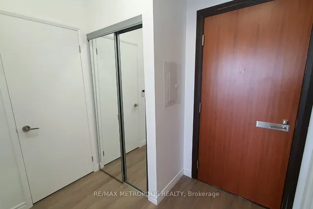 Additional image 15 of 500 Sherbourne St Unit 1811