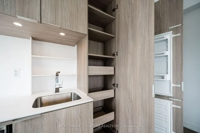 Additional image 12 of 77 Shuter St Unit 2810