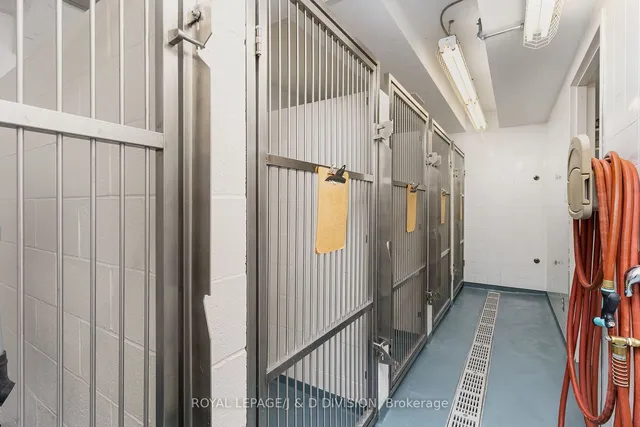 Additional image 36 of 29 Chaplin Cres