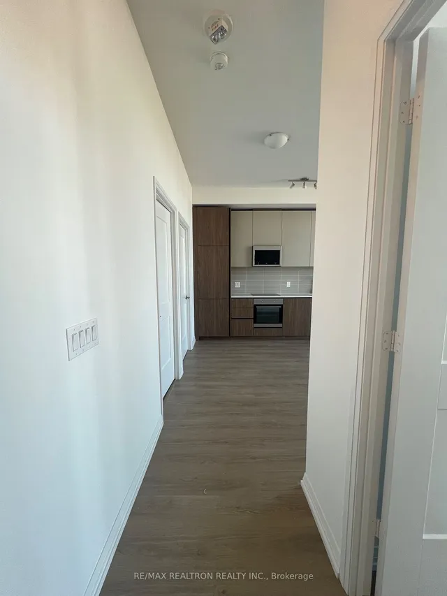 Additional image 13 of 28 Widmer St Unit GPH26