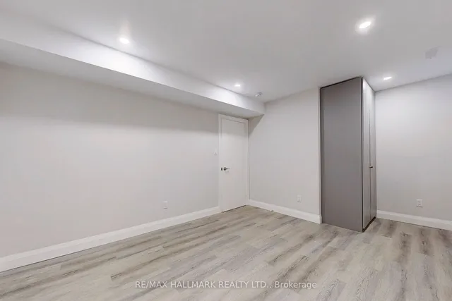 Additional image 32 of 36 Farley Cres