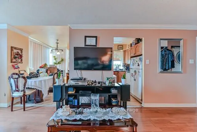 Additional image 6 of 2470 Eglinton Ave Unit 706