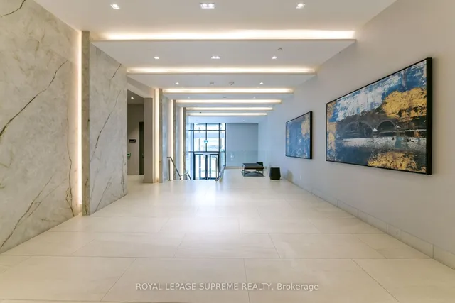 Additional image 7 of 4208 Dundas St Unit 215