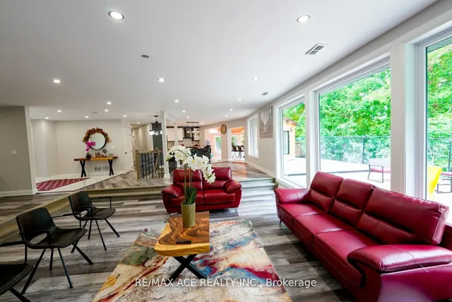 Additional image 11 of 2270 Meadowvale Rd