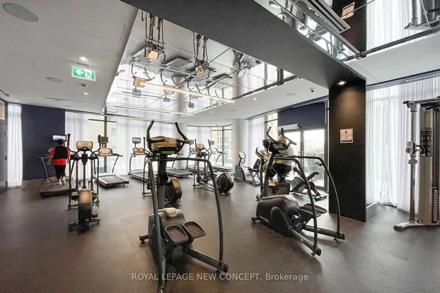 Additional image 15 of 403 Church St Unit 2907