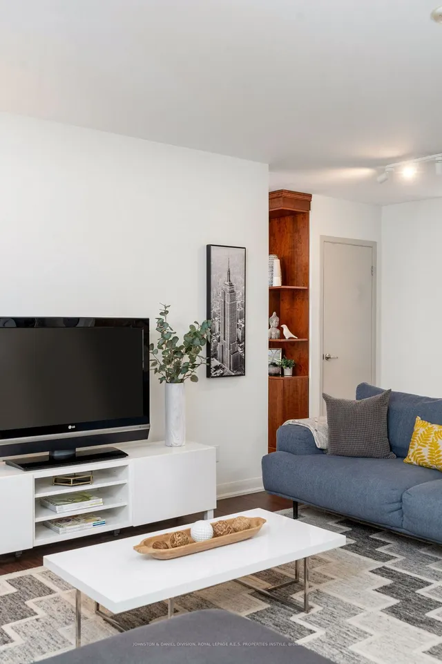 Additional image 8 of 205 Frederick St Unit 702