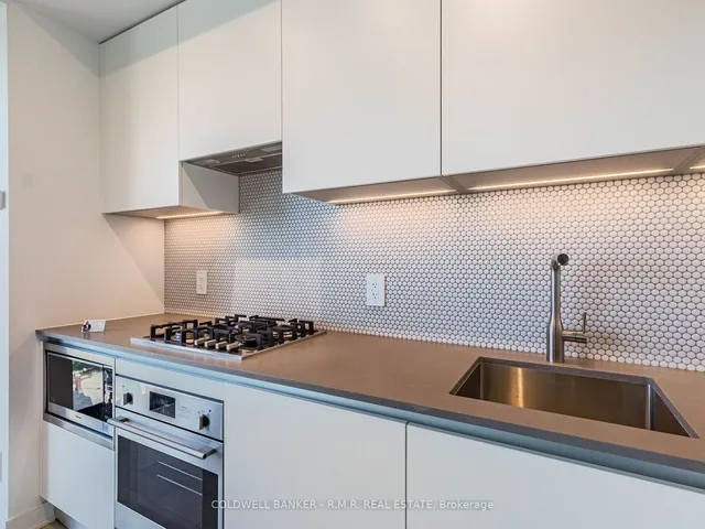 Additional image 10 of 2720 Dundas St Unit 703