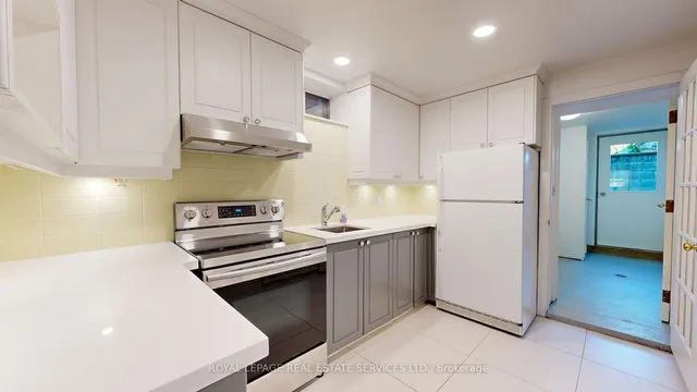 Additional image 12 of 478 Glenlake Ave