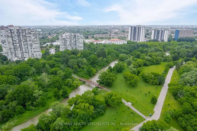 Additional image 33 of 5 Rowntree Rd Unit 314